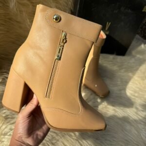 Bota de Mujer Vizzano Beige punta Cuadrada - Imagen 3