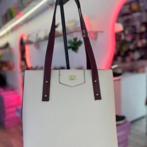 Cartera con Manija Crema con Bordo